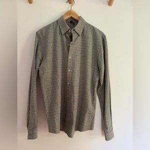 KIN Canadian made and designed dress shirt.